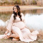 600+ Best Maternity Shoot Captions for Instagram for 2025